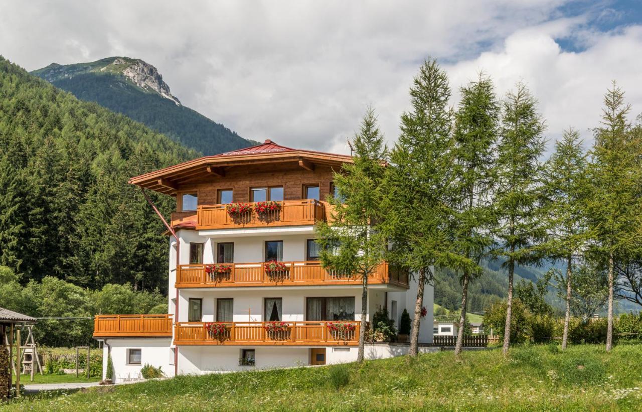 Ottohof - Feldblick Apartment Colle Isarco Exterior photo